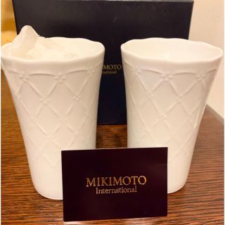 ミキモト(MIKIMOTO)の未使用 MIKIMOTO ミキモト ペア 陶器 タンブラー ホワイトレリーフ (その他)