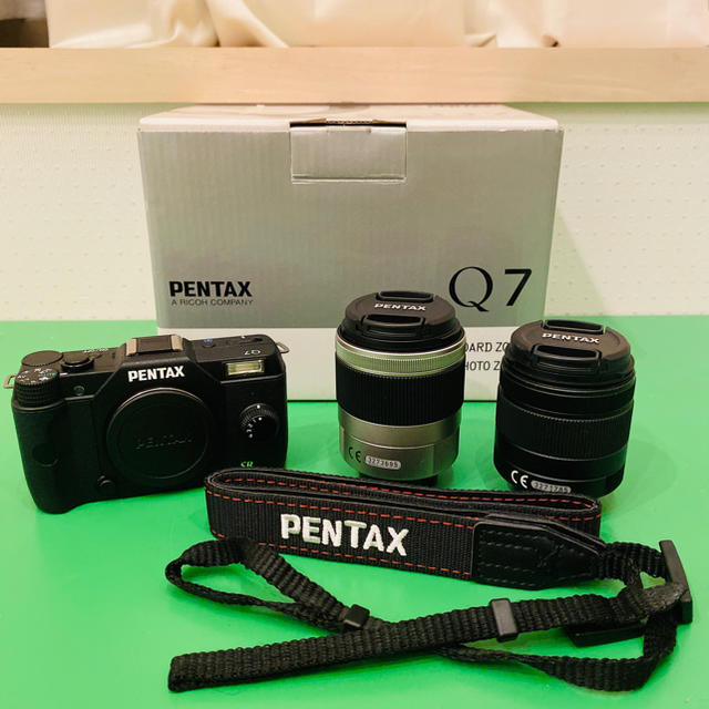 超美品！ほぼ新品未使用！箱ありPENTAX Q7 ダブルズームキット！ブラック！