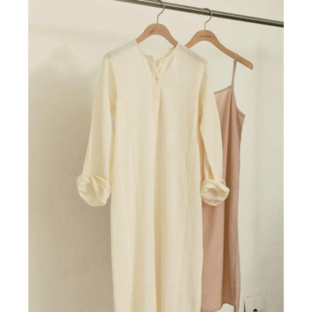 TODAYFUL(トゥデイフル)のtodayful  Embroidery Gauze Dress 38 レディースのワンピース(ロングワンピース/マキシワンピース)の商品写真