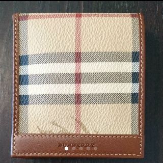 バーバリー(BURBERRY)の☆値下げ☆ BURBERRY バーバリー 折り財布(折り財布)