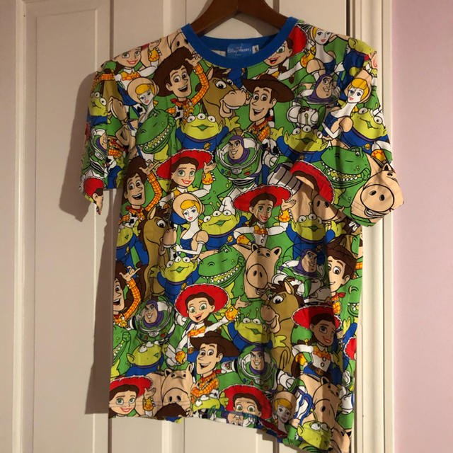 Disney Disney 総柄tシャツ トイストーリーの通販 By きこ S Shop ディズニーならラクマ