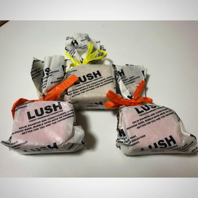 LUSH(ラッシュ)の【yukki-さま】LUSH ソープ コスメ/美容のボディケア(ボディソープ/石鹸)の商品写真