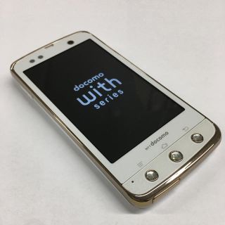 エヌティティドコモ(NTTdocomo)のdocomoドコモF-03D富士通　　　　(8)(スマートフォン本体)