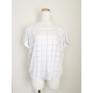 イッカ(ikka)のIKKA スクエア柄 Tシャツ カットソーシャツ(シャツ/ブラウス(半袖/袖なし))