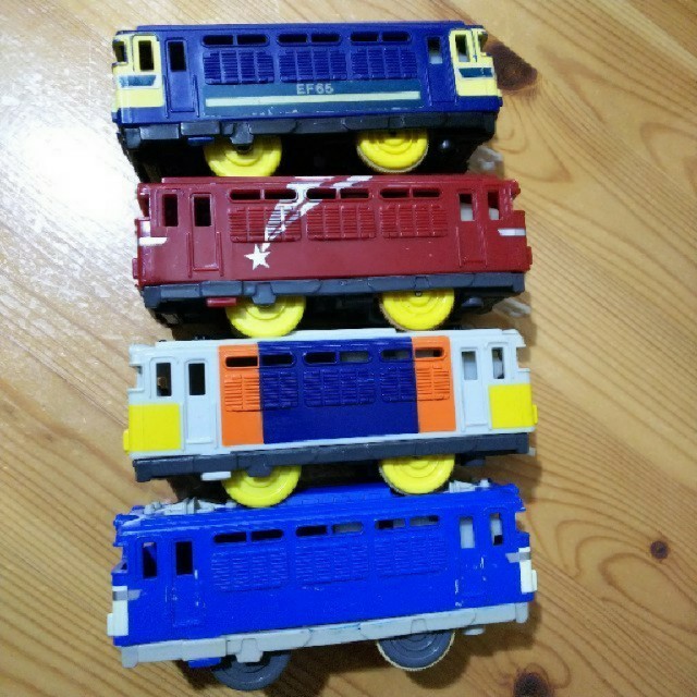 プラレール≪EF 4両≫EF81・EF65の通販 by 小鳥's shop|ラクマ プラレール≪EF 4両≫EF81・EF65の通販 by 小鳥's shop|ラクマ