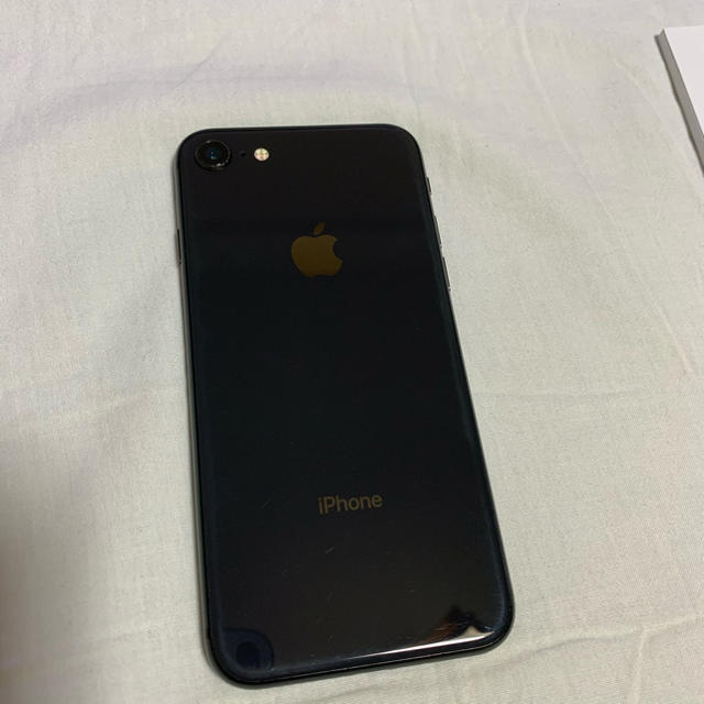 iPhone8 64GB シルバー　SIMロック解除済 スマートフォン本体 直営店限定セール