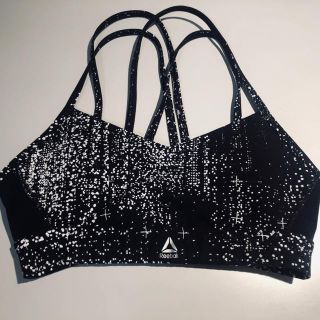 リーボック(Reebok)のReebok スポーツブラ　M(トレーニング用品)