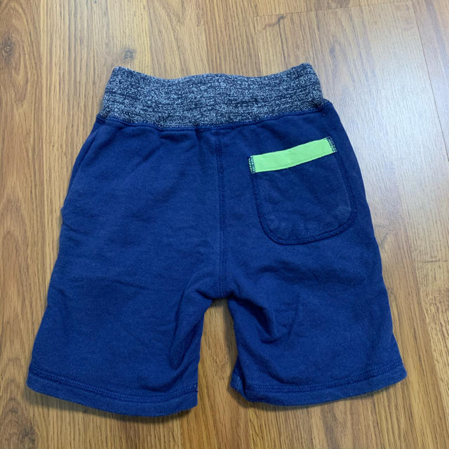 Boden(ボーデン)のboden boys ハーフパンツ 3Y 95 100 ボーデン ショートパンツ キッズ/ベビー/マタニティのキッズ服男の子用(90cm~)(パンツ/スパッツ)の商品写真