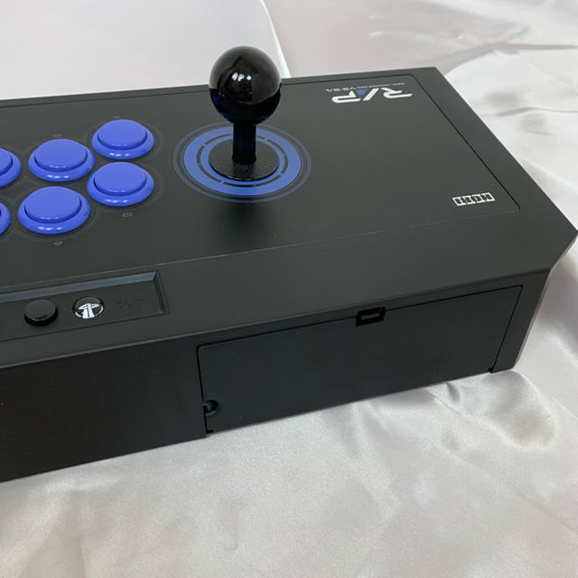 PlayStation3(プレイステーション3)のマキブon対応アーケードスティック　リアルアーケード　Pro V3 SA エンタメ/ホビーのゲームソフト/ゲーム機本体(その他)の商品写真