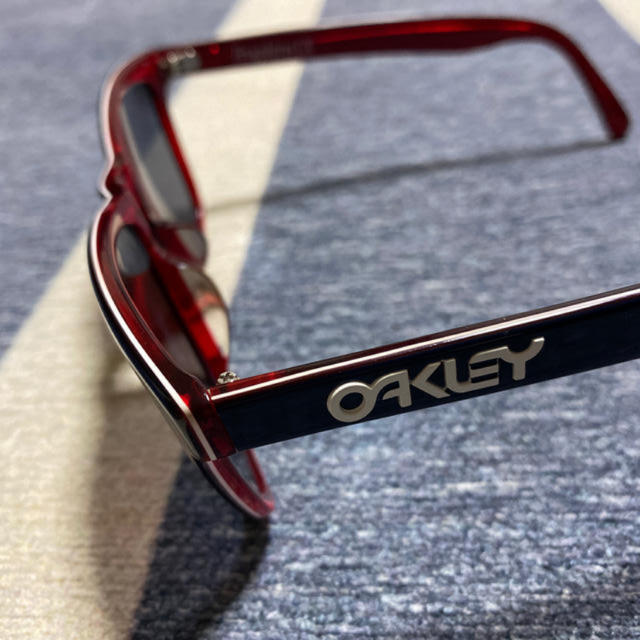 Oakley(オークリー)のOAKLEY / Frogskins LX  送料込み　 メンズのファッション小物(サングラス/メガネ)の商品写真