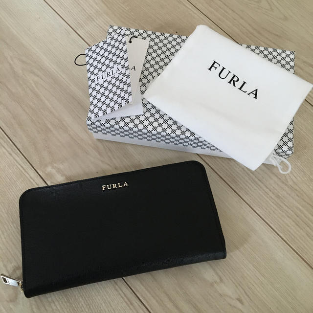 FURLA レザー長財布レディース