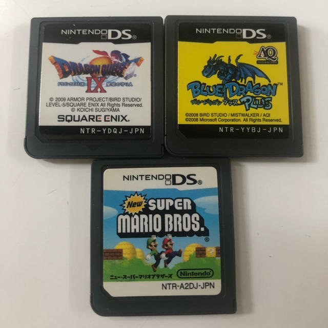 ニンテンドーDS(ニンテンドーDS)のDS ドラゴンクエストIX ブルードラゴン　スーパーマリオブラザーズ エンタメ/ホビーのゲームソフト/ゲーム機本体(携帯用ゲームソフト)の商品写真