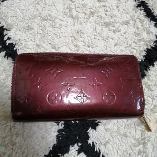 ルイヴィトン(LOUIS VUITTON)のVUITTON 財布♪(財布)