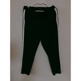 ザラ(ZARA)のサイドライン入りボトムス　ZARA(カジュアルパンツ)