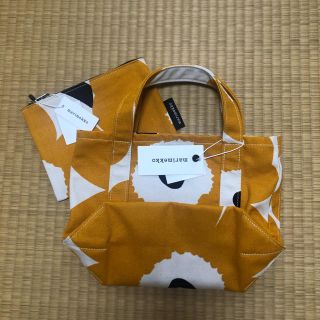 マリメッコ(marimekko)のおまはさま専用 marimekko 日本限定 トートバック ポーチ 2個セット(トートバッグ)