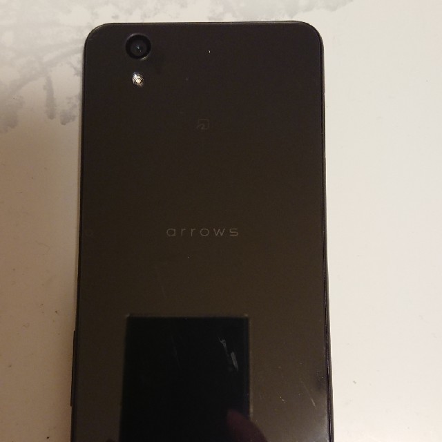 NTTdocomo(エヌティティドコモ)のdocomo arrows F-04K ブラック 中古品 スマホ/家電/カメラのスマートフォン/携帯電話(スマートフォン本体)の商品写真