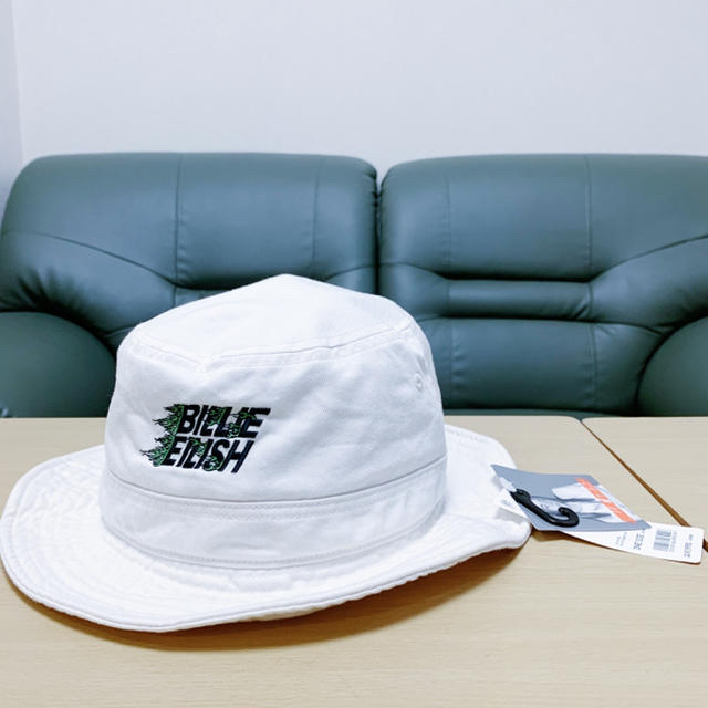 UNIQLO(ユニクロ)のUNIQLO ビリー・アイリッシュ ハット　White レディースの帽子(ハット)の商品写真