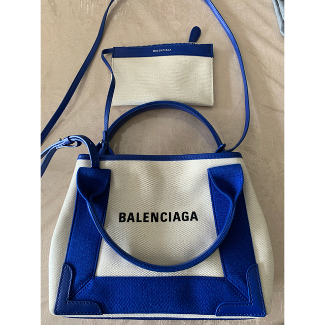 Balenciaga(バレンシアガ)のバレンシアガ　トートバッグ　ネイビーカバXS 超美品 レディースのバッグ(トートバッグ)の商品写真