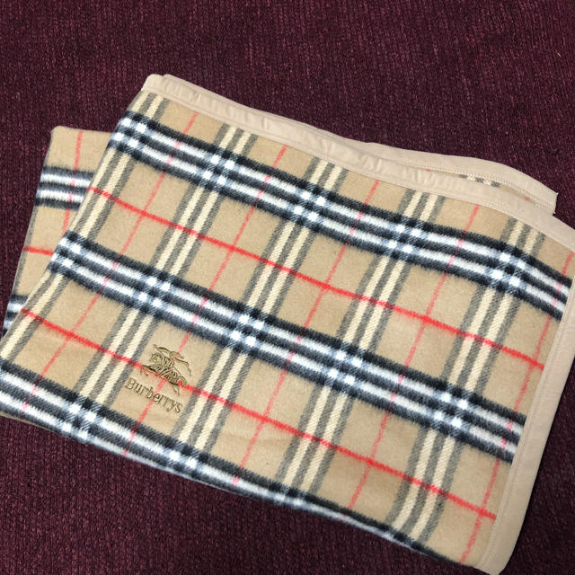 BURBERRY(バーバリー)の新品　バーバリー  Burberrys 毛布 キッズ/ベビー/マタニティの寝具/家具(毛布)の商品写真