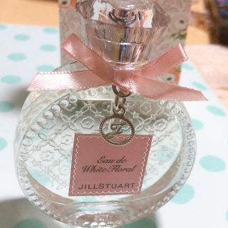 ジルスチュアート(JILLSTUART)のジルスチュアート リラックス オード ホワイトフローラル(香水(女性用))