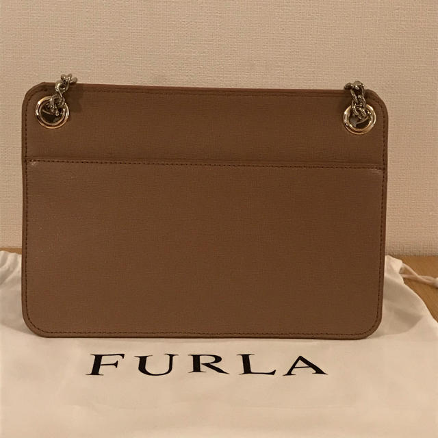 Furla(フルラ)のFURLA ベージュショルダーバッグ レディースのバッグ(ショルダーバッグ)の商品写真