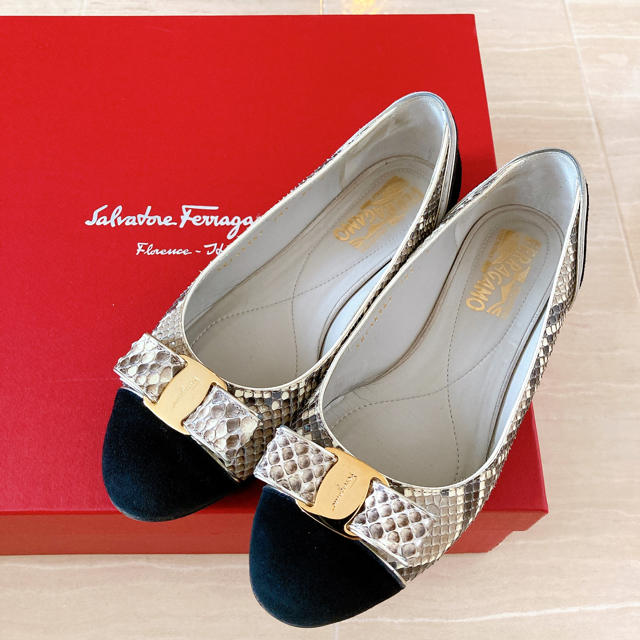 美品　フェラガモ Ferragamo 6 パンプス