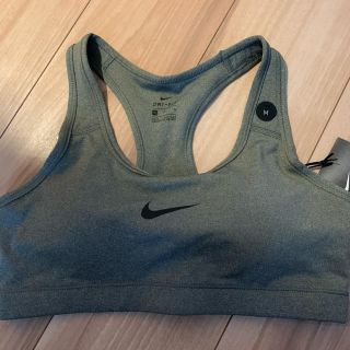 ナイキ(NIKE)のNIKE スポーツブラ(ベアトップ/チューブトップ)