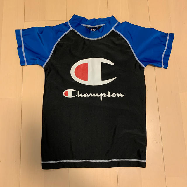 Champion(チャンピオン)の子供用ラッシュガード キッズ/ベビー/マタニティのキッズ服男の子用(90cm~)(水着)の商品写真