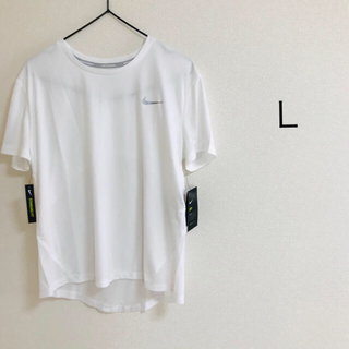 ナイキ(NIKE)の新品　L NIKE ホワイト　ランニング　DRI-FIT レディース Tシャツ(Tシャツ(半袖/袖なし))