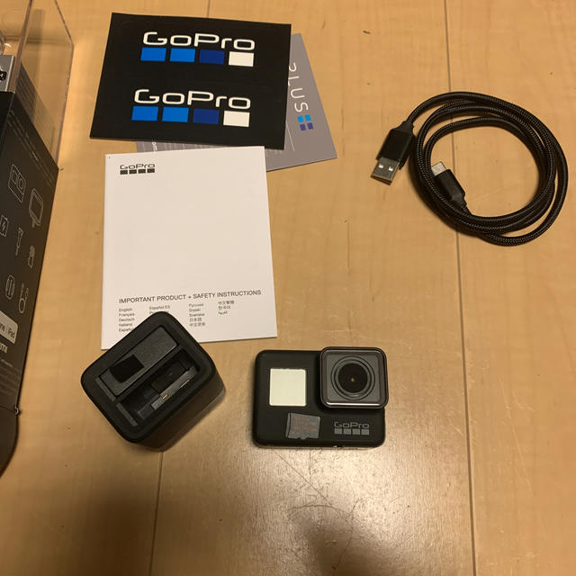 gopro7 black チャージャー+バッテリー　SDカード有り128GB