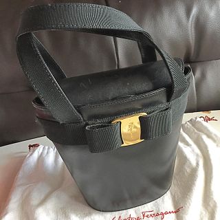 フェラガモ(Ferragamo)のフェラガモ バッグ(ハンドバッグ)