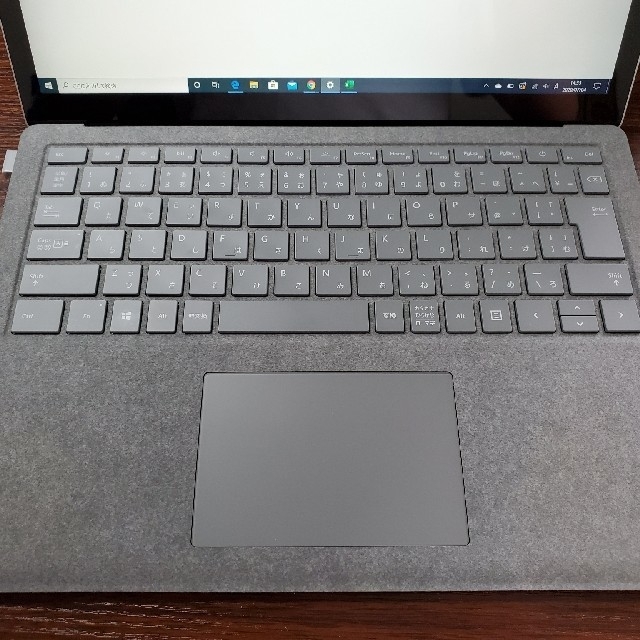 Microsoft - 初代 surface laptopの通販 by がっきー's shop ...