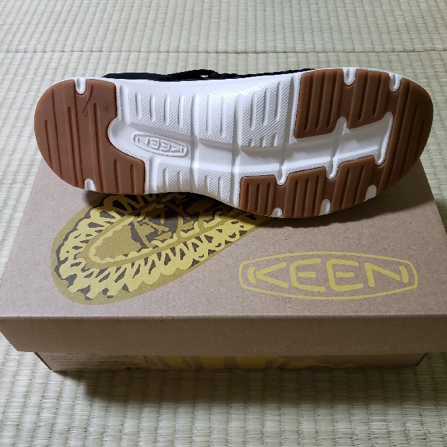 KEEN(キーン)の【土日限定出品】KEEN キーン UNEEK ユニーク O2 オーツー メンズの靴/シューズ(サンダル)の商品写真