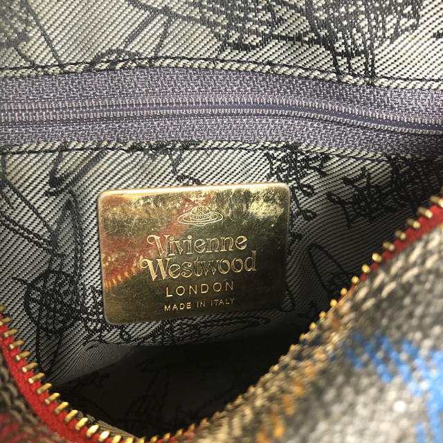 Vivienne Westwood(ヴィヴィアンウエストウッド)の⚠️B品出品⚠️VivienneWestwood ヴィヴィアン ショルダーバッグ レディースのバッグ(ショルダーバッグ)の商品写真