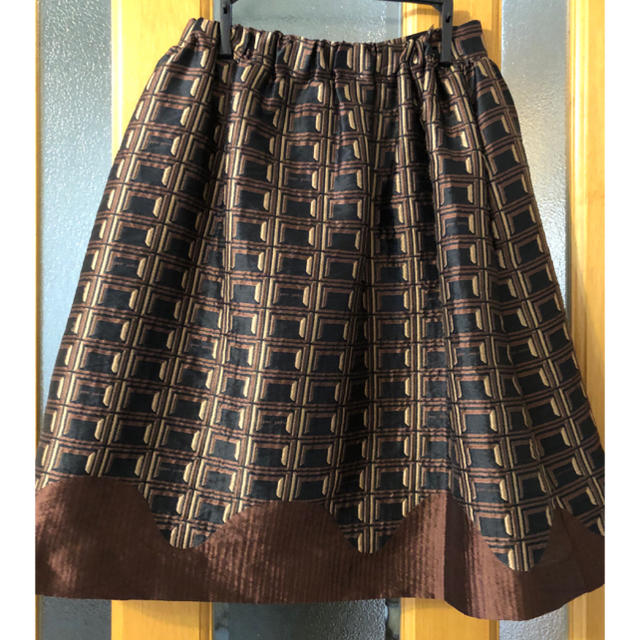 peu pres(プープレ)のプープレ　板チョコ　スカート　peu pres レディースのスカート(ひざ丈スカート)の商品写真