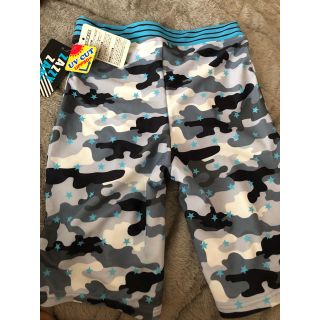 ザジーザップス(ZAZZY ZAPS)のzazzy zapsの男の子用のハーフパンツ水着　130(水着)