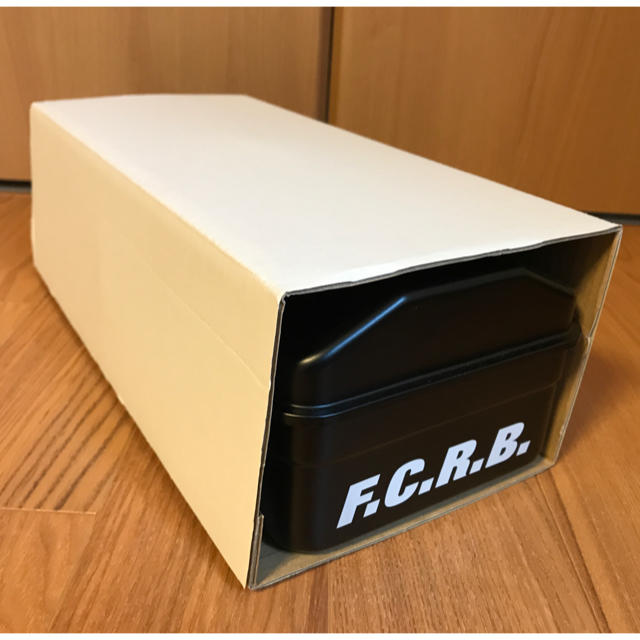 F.C.R.B.(エフシーアールビー)の新品未使用 F.C.R.B. TOYO Steel Tool Box インテリア/住まい/日用品の収納家具(ケース/ボックス)の商品写真
