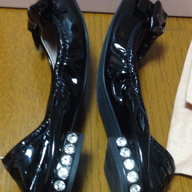miumiu(ミュウミュウ)のミュウミュウ ビジュー付バレエシューズ レディースの靴/シューズ(バレエシューズ)の商品写真