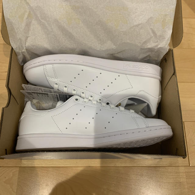 adidas(アディダス)の【新品/未使用】adidas Stan Smith F36575 27.0cm メンズの靴/シューズ(スニーカー)の商品写真