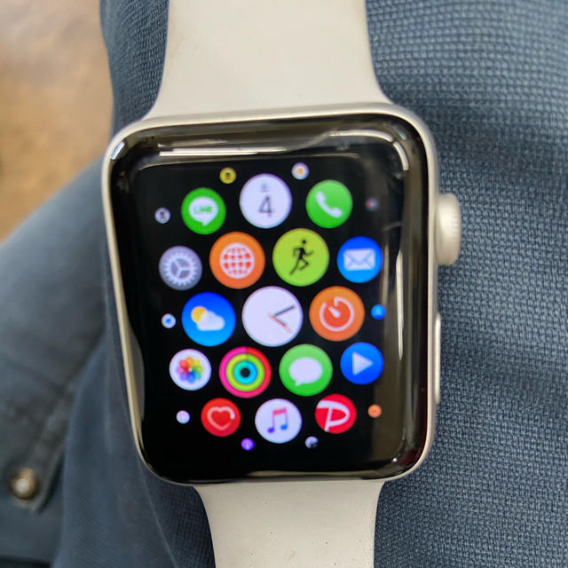 Apple Watch(アップルウォッチ)のAppleウォッチseries3 42mm メンズの時計(腕時計(デジタル))の商品写真