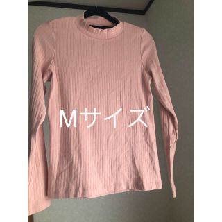 ユニクロ(UNIQLO)のハイネック長袖ピンクシャツ(シャツ/ブラウス(長袖/七分))