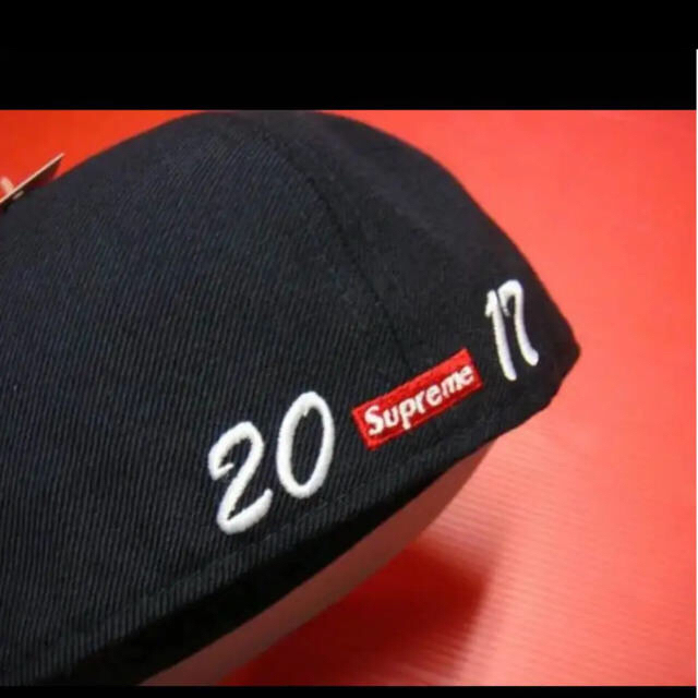 新品未使用 Supreme Heart New Era