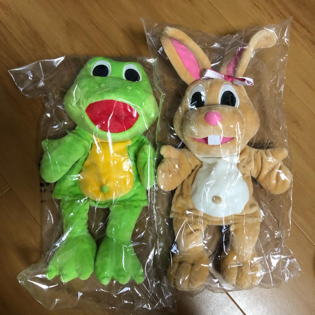 新品未開封☆DWE フロッギー＆バニー パペット ぬいぐるみ