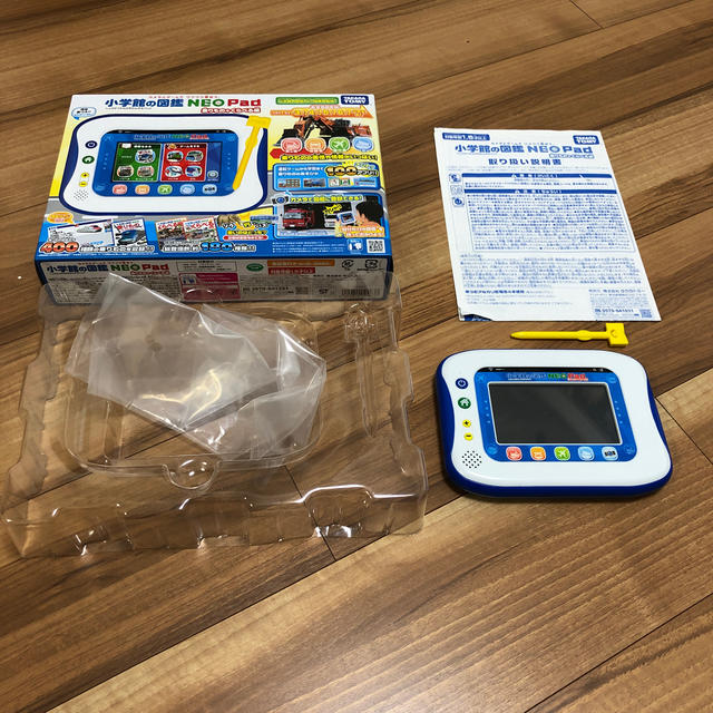 Takara Tomy(タカラトミー)の小学館の図鑑NEO Pad 乗りもの+くらべる編 キッズ/ベビー/マタニティのおもちゃ(知育玩具)の商品写真