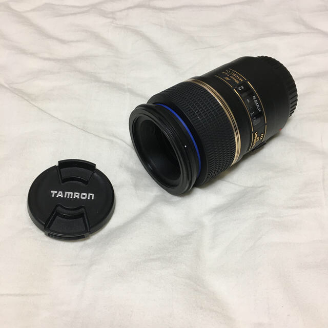 TAMRON(タムロン)のカメラレンズ　タムロン　90mmマクロ(キャノン用) スマホ/家電/カメラのカメラ(レンズ(単焦点))の商品写真