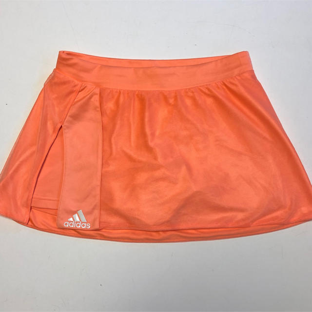 adidas(アディダス)のアディダス　テニスウェア　スコート　Mサイズ スポーツ/アウトドアのテニス(ウェア)の商品写真