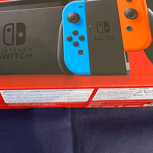 Nintendo Switch 本体　新品 1