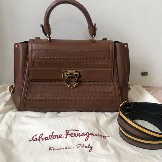 サルヴァトーレフェラガモ(Salvatore Ferragamo)のフェラガモ☆ソフィア限定品2wayバッグ　美品＃デルボー　エルメス(ハンドバッグ)