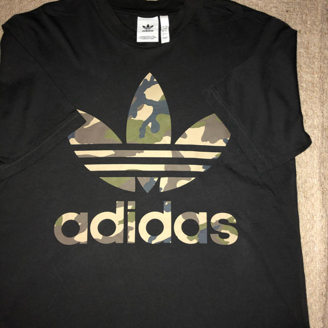 adidas(アディダス)のadidas originals Tシャツ　迷彩トレフォイル メンズのトップス(Tシャツ/カットソー(半袖/袖なし))の商品写真