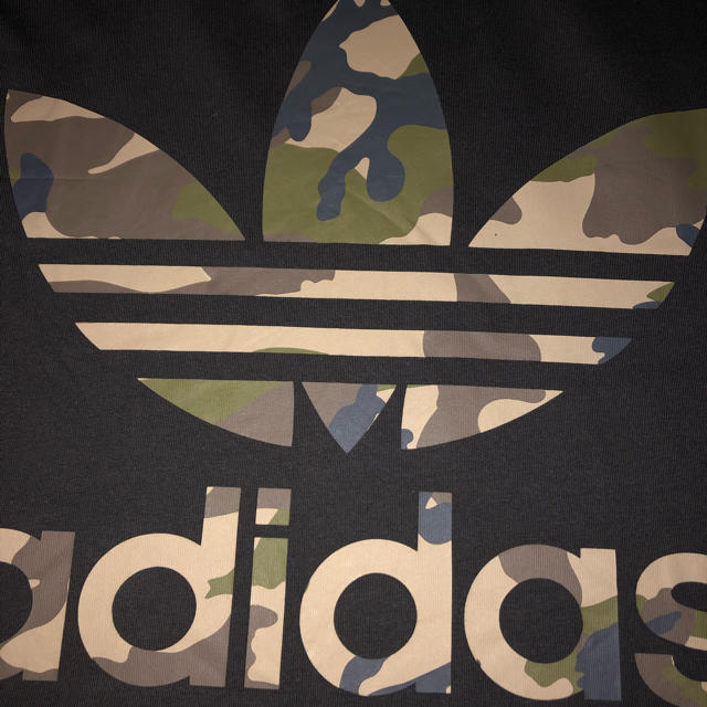 adidas(アディダス)のadidas originals Tシャツ　迷彩トレフォイル メンズのトップス(Tシャツ/カットソー(半袖/袖なし))の商品写真